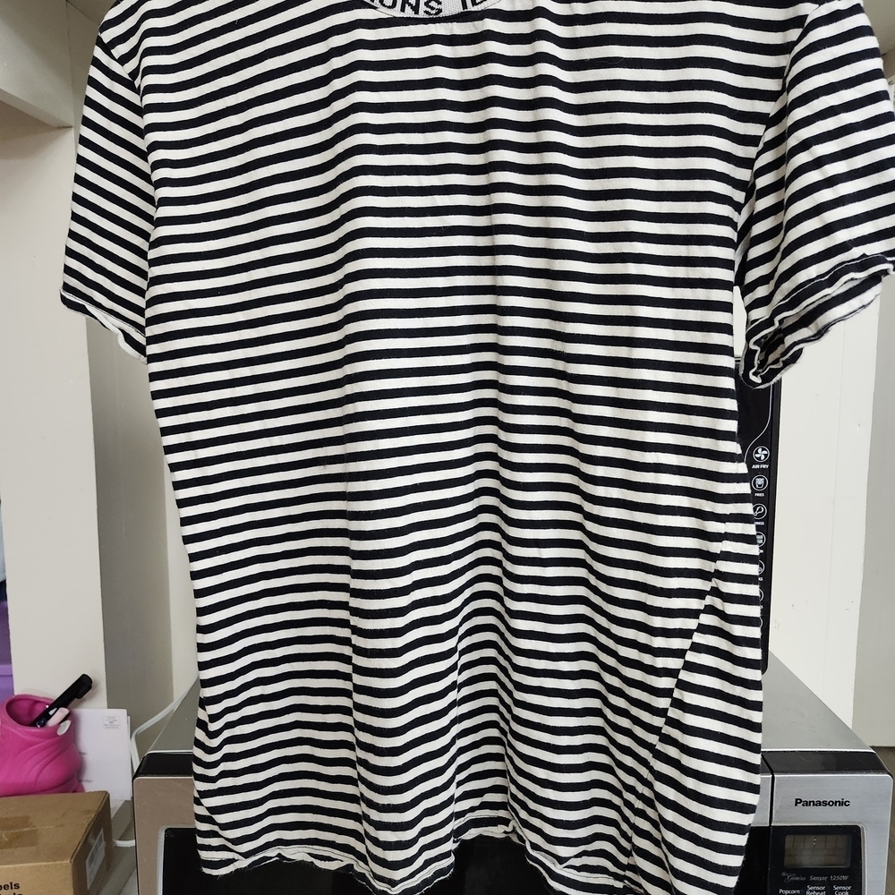 PacSun Black and White Striped Women's Tee